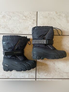 Sorel Kids Flurry Black/Gray Insulated Snow Boots